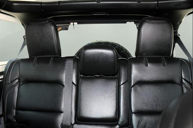 Photo of 2023 White Jeep Wrangler