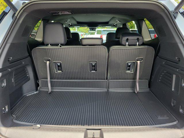 Photo of 2026 Summit White GMC Acadia