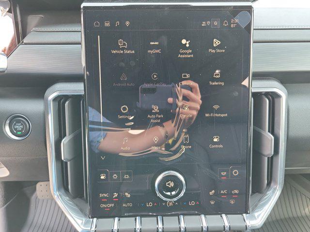 Photo of 2026 Summit White GMC Acadia