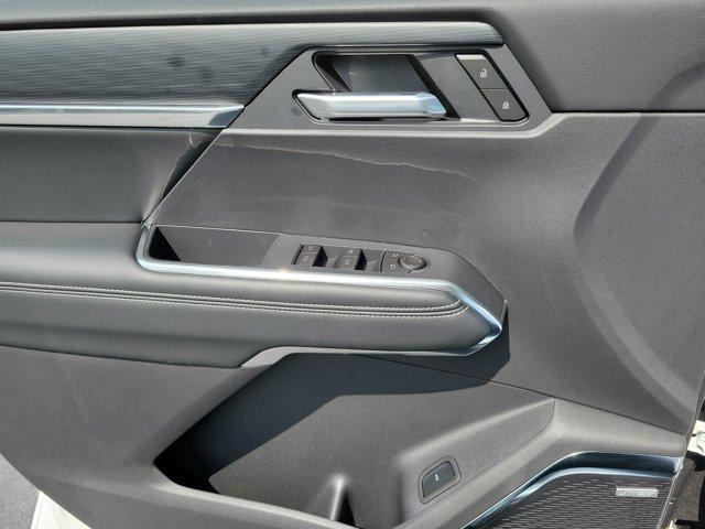 Photo of 2026 Summit White GMC Acadia