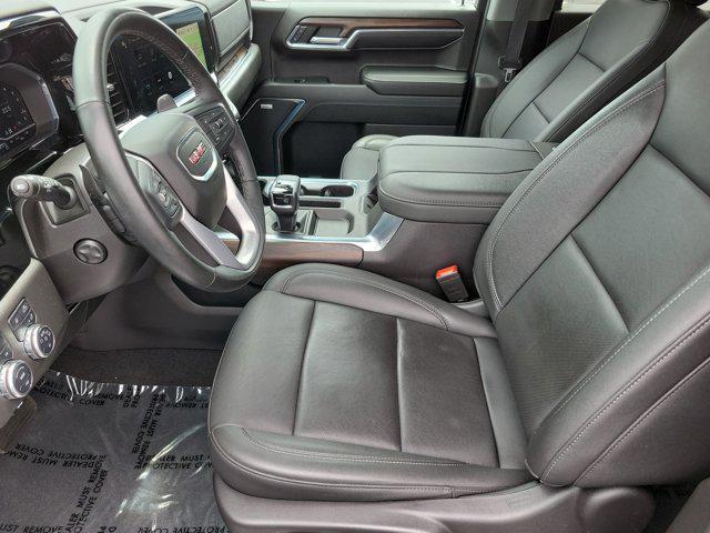 Photo of 2023 Summit White GMC Sierra 1500