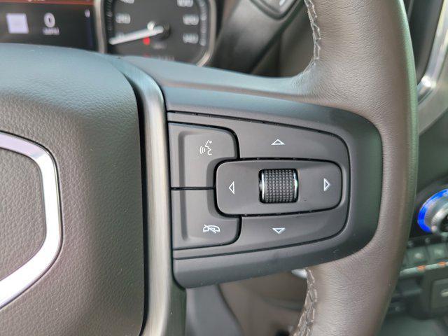 Photo of 2022 White Frost Tricoat GMC Sierra 1500
