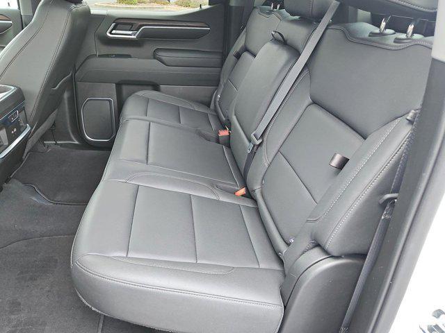 Photo of 2022 Summit White GMC Sierra 1500