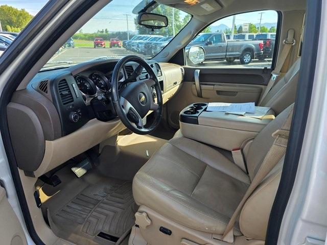 Photo of 2013 White Diamond Tri-Coat Chevrolet Silverado 1500