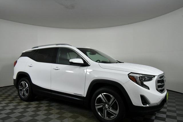 Photo of 2020 Summit White GMC Terrain