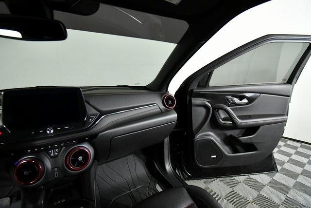 Photo of 2023 Black Chevrolet Blazer