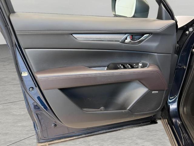 Photo of 2022 Deep Crystal Blue Mica Mazda CX-5