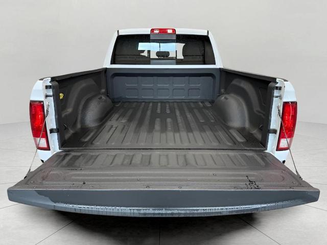 Photo of 2019 Bright White RAM 1500 Classic