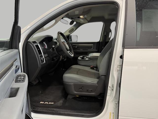 Photo of 2019 Bright White RAM 1500 Classic