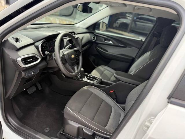 Photo of 2021 Summit White Chevrolet Trailblazer