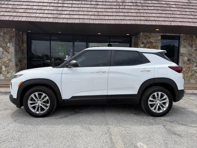 Photo of 2021 Summit White Chevrolet Trailblazer