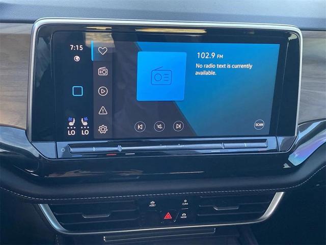 Photo of 2025 Deep Black Pearl Volkswagen Atlas