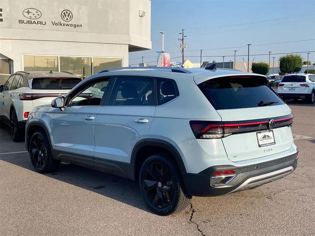 Photo of 2025 Monument Gray Volkswagen Taos