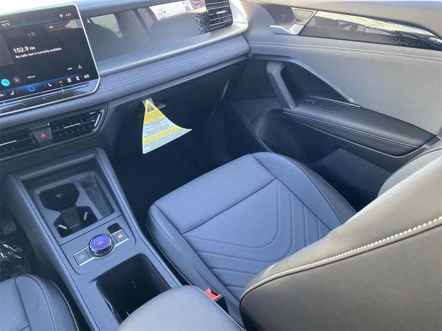 Photo of 2025 Pure White Volkswagen Tiguan