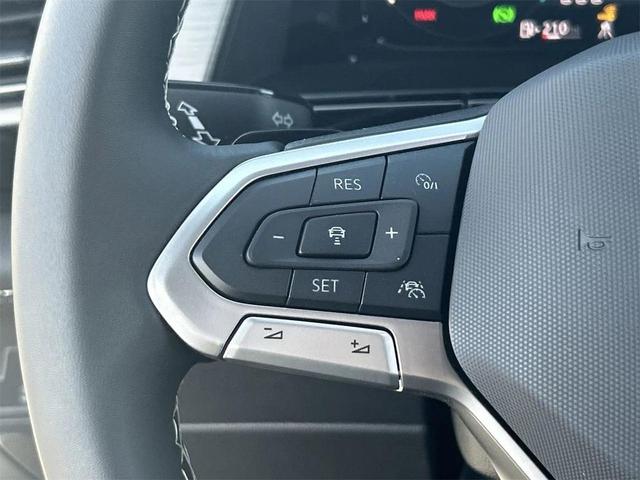 Photo of 2025 Pure White Volkswagen Atlas Cross Sport