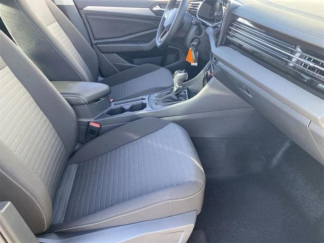 Photo of 2025 Platinum Gray Volkswagen Jetta