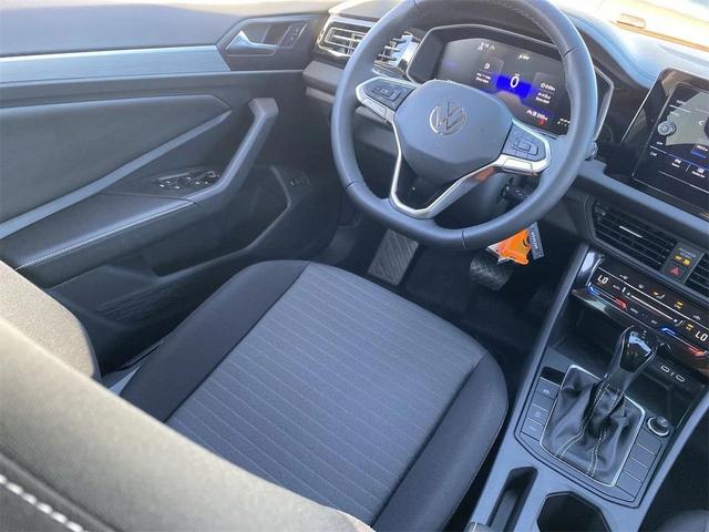 Photo of 2025 Platinum Gray Volkswagen Jetta