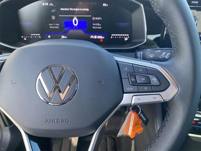 Photo of 2025 Platinum Gray Volkswagen Jetta