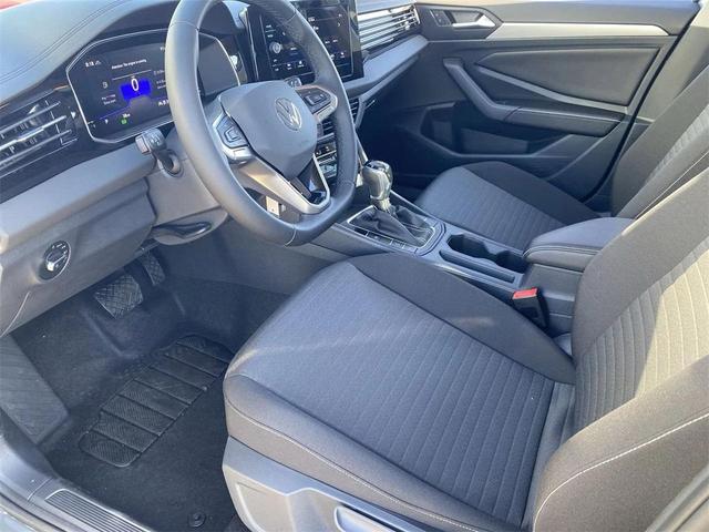 Photo of 2025 Platinum Gray Volkswagen Jetta