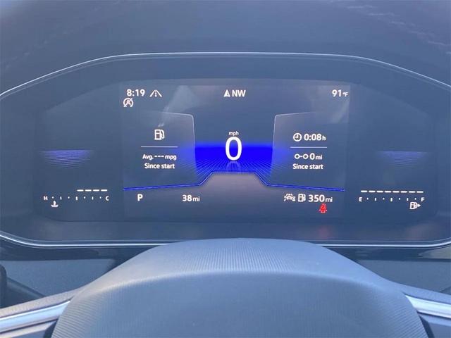 Photo of 2025 Platinum Gray Volkswagen Jetta