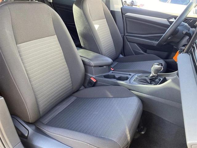 Photo of 2025 Platinum Gray Volkswagen Jetta