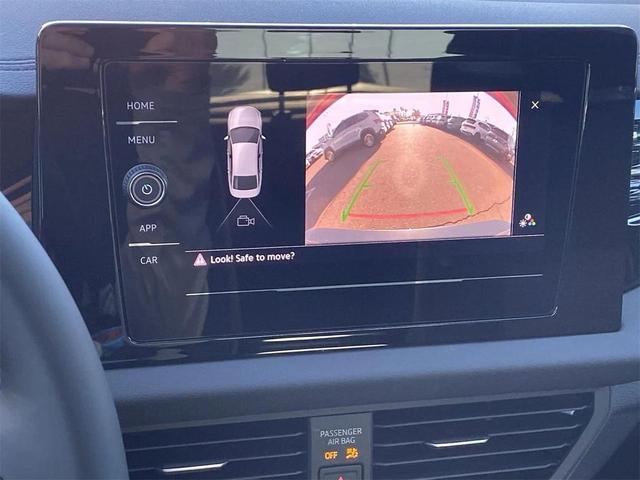 Photo of 2025 Platinum Gray Volkswagen Jetta