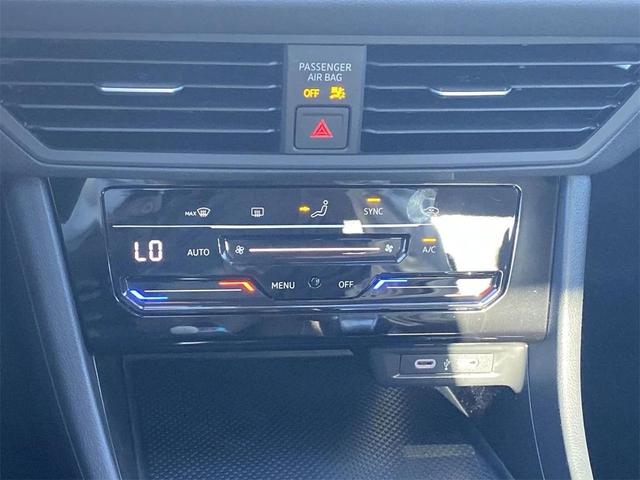 Photo of 2025 Platinum Gray Volkswagen Jetta