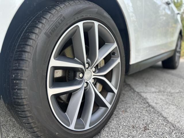 Photo of 2023 Fuji White Land Rover Range Rover Sport
