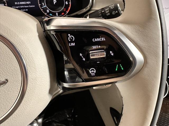 Photo of 2025 Fuji White Jaguar F-PACE