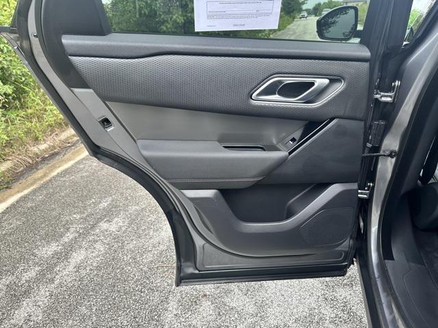 Photo of 2023 Hakuba Silver Metallic Land Rover Range Rover Velar