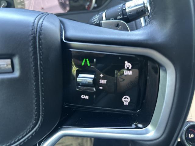 Photo of 2022 White Land Rover Range Rover Velar