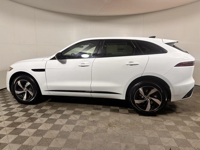 Photo of 2026 Fuji White Jaguar F-PACE