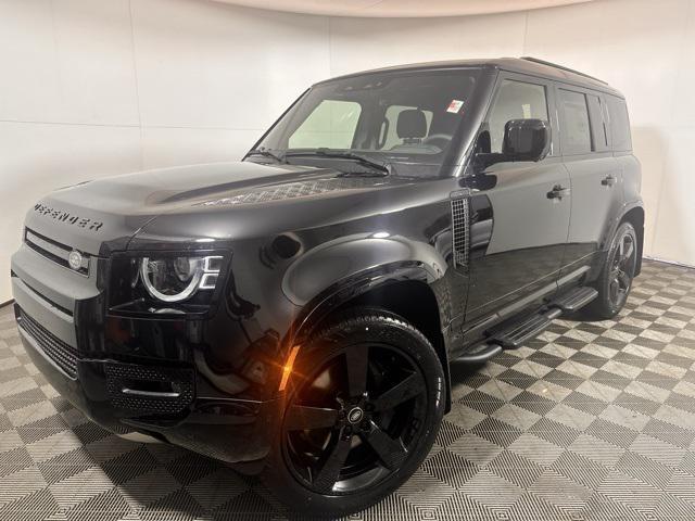 Photo of 2025 Santorini Black Land Rover Defender