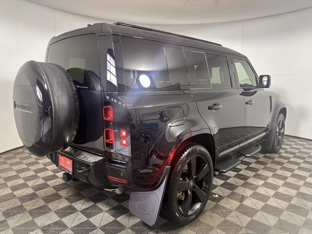 Photo of 2025 Santorini Black Land Rover Defender