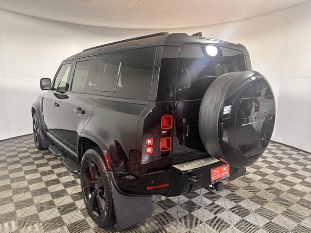 Photo of 2025 Santorini Black Land Rover Defender