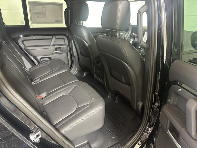 Photo of 2025 Santorini Black Land Rover Defender