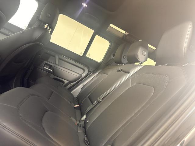 Photo of 2025 Santorini Black Land Rover Defender