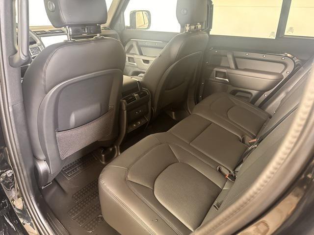 Photo of 2025 Santorini Black Land Rover Defender