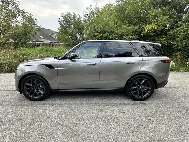 Photo of 2025 Gray Land Rover Range Rover Sport