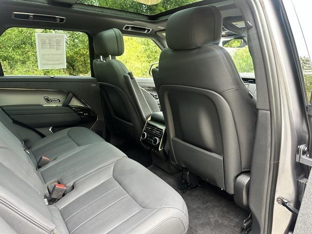 Photo of 2025 Gray Land Rover Range Rover Sport