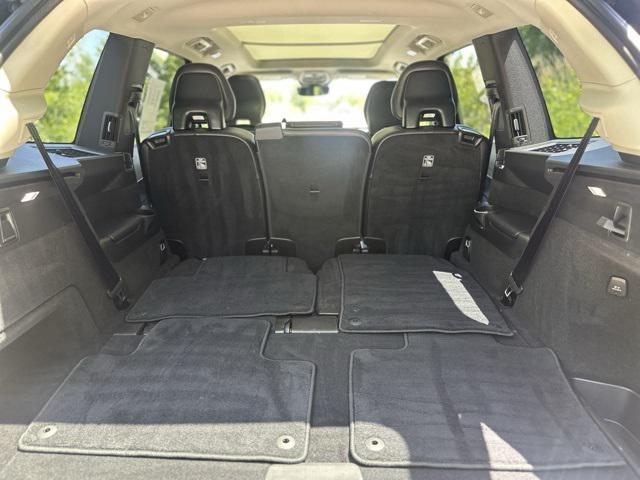 Photo of 2024 Onyx Black Metallic Volvo XC90