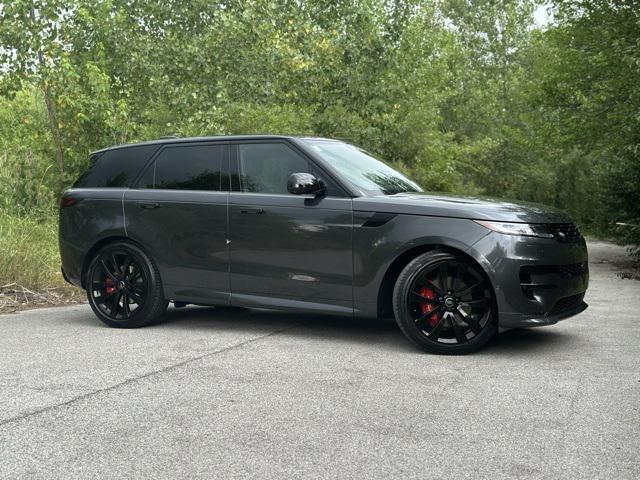 Photo of 2024 Gray Land Rover Range Rover Sport