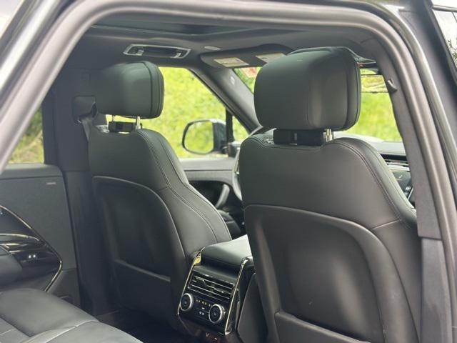 Photo of 2024 Gray Land Rover Range Rover Sport