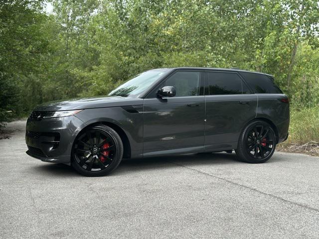 Photo of 2024 Gray Land Rover Range Rover Sport