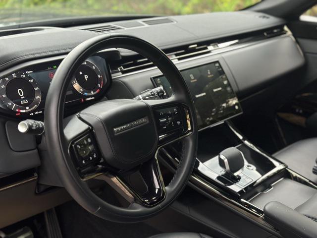 Photo of 2024 Gray Land Rover Range Rover Sport