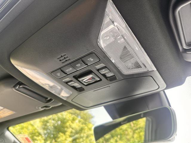 Photo of 2024 White Toyota RAV4 Hybrid
