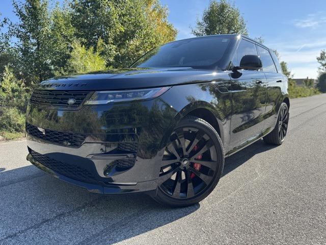Photo of 2025 Santorini Black Metallic Land Rover Range Rover Sport