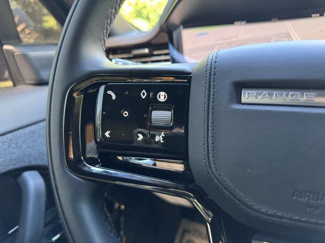 Photo of 2025 Santorini Black Metallic Land Rover Range Rover Sport