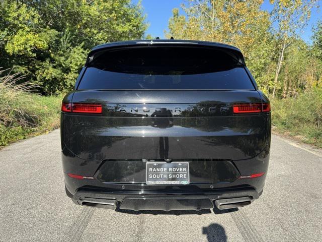 Photo of 2025 Santorini Black Metallic Land Rover Range Rover Sport