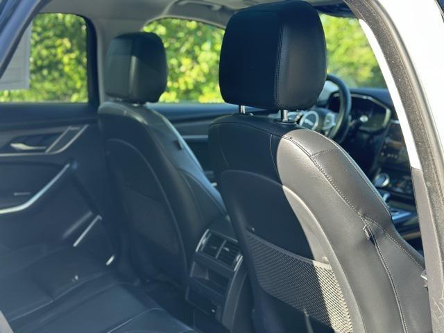 Photo of 2022 White Jaguar F-PACE